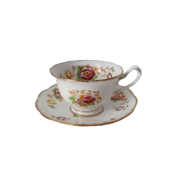 Royal Albert Tea Cup and Saucer Evesham Flower Floral Vintage Teacup - Picture 1 of 6